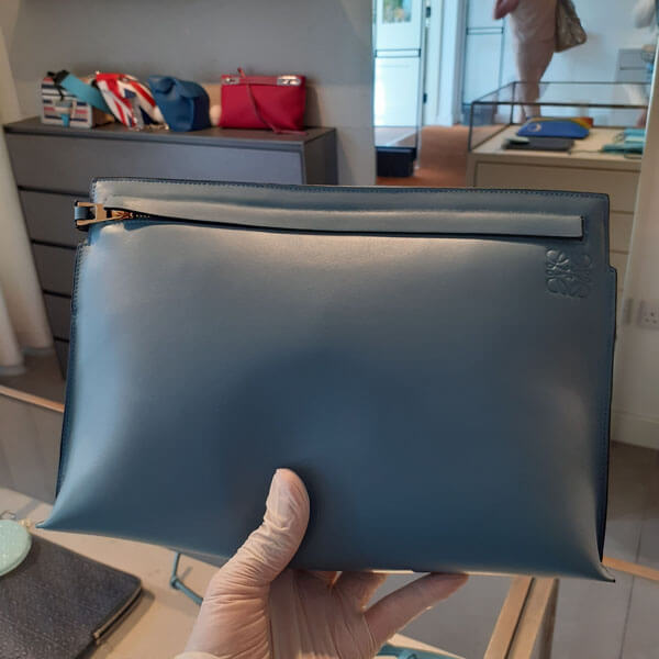 ロエベゲートバッグ 使い勝手 ロエベ T Pouch Bag/ショルダーバッグ 送料込み！126.57.R77